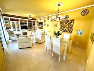 GATU Cream, terraza, parking, aire acc, piscina común " Preferente mayores de 25 años y familias " - 8