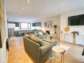 Pass the Keys Super King Penthouse Minutes from Arndale Centre - Manchester - 9