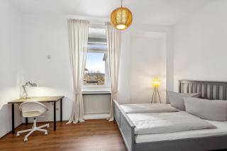 Wunderschönes 4 Zimmer Altbau Apartment mit Terrasse und Patio - Wuppertal - 2