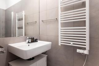 1BR Oasis with Easy City Access by HM - 1