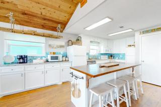 Mermaid's Paradise - Surfside Beach - 7