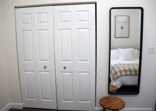 Modern & Bright Retreat by the Beach, Airport & Casino! Pool & Jacuzzi! - 6