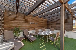 Amazing 4BR 4BA Oasis w Rooftop & Stunning Design - Chicago - 6