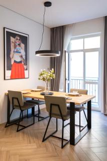 cohost I OldTown 60m2 APT w-Garage Parking, Balcony & Self Check-in - 4