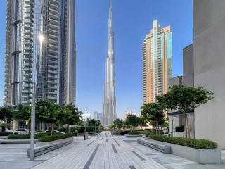 Burj Khalifa Views Stylish 2BR Near Dubai Mall and Metro - 0