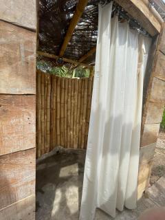 Sugarloaf Beach House & Surf Lodge - El Cuco - 2