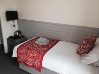 The Prince Guest House - 4
