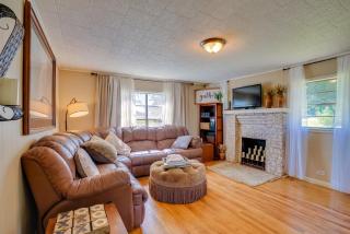 Rusk Retreat with Fire Pit, Grill and Countryside View - Rusk - 8