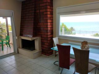 House by the sea in Nea Plagia - 5