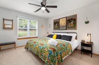 Hillside Hideaway - Lake Access - Hot Tub - Rogers - 5