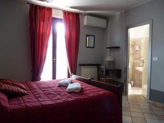 Agriturismo Viticcio - La Morra - 6