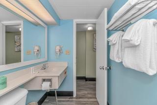 Beautifully Updated Studio! Sand Dunes Room 2745 - Myrtle Beach - 3