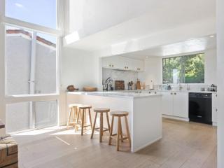 New Listing Ocean View Malibu Sanctuary - Malibu - 5