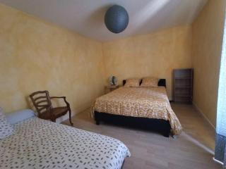 Gite 3 chambres, 2 à 10 pers et jardin clôturé - Oradour-sur-Glane - 3