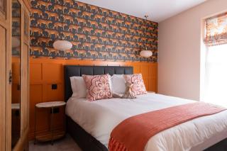 Apartments at Number 16 - The Jolly Coopers - Hampton - 5