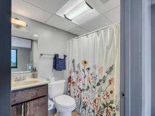 Modern Studio - Walk To Wells Fargo Arena - Des Moines - 4