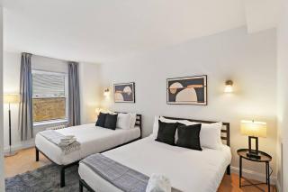 Sleek 1-Bedroom Apt in Chicago - East Park Tower 0610 rep - 7
