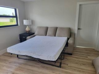 Kingdom Villa Guest House - 8