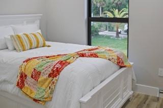 Kingdom Villa Guest House - 1
