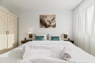 B-Holiday Luxury Apartments Urban Plaza - Brasov - 2