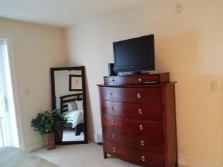 Corner suite at Peninsula Bay Resort awaits - Traverse City - 2