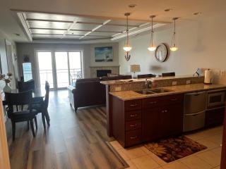 Beautiful views from Fifth Floor Suite - 8