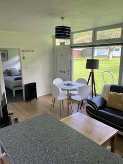 Chalet 77, Kings Chalet park,Cromer,North Norfolk. - 7