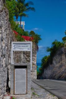 A Stone's Throw Away - Nassau - 6