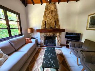 Casa Família, piscina, hidro aquecida, cercada - Petrópolis - 3