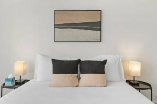 Furnished 1BR Apartment with Ample Space - Regents Park N2308 rep - Chicago - 3