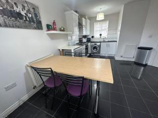 City Airport Apartment - Wythenshawe - 8
