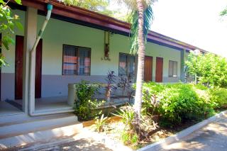 Sichang Shine Khao Resort - Koh Sichang - 5