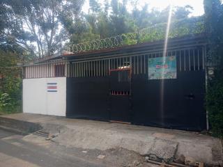 Hogar tico-estadounidense cerca de aeropuerto - Alajuela - 0