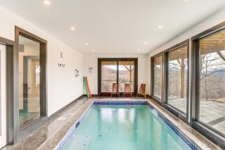 Custom Windham Mtn Villa with Pool, Theater and Views! - Windham - 8