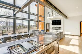 Custom Windham Mtn Villa with Pool, Theater and Views! - Windham - 1