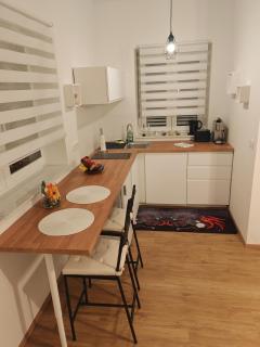 YELLOW APARTMENT WITH FREE PARKING - Liubliana - 6