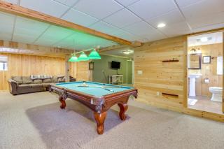 Private Hot Tub and Fire Pit Log Cabin in Blakeslee - Blakeslee - 1