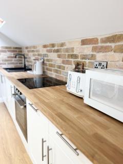 Ivy Shores Apartment - Scarborough - 3