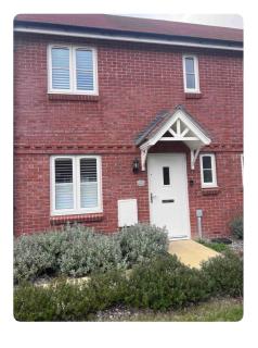 Modern Comfortable House on quiet development - Horley - 0
