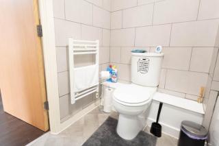 Stylish 2BR Flat - Free Gym - contractors - Bristol - 2