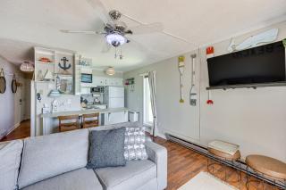 North Topsail Beach Condo with Ocean-View Balcony! - North Topsail Beach - 5