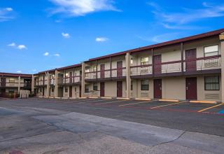 Red Roof Inn North Dallas - Park Central - 7