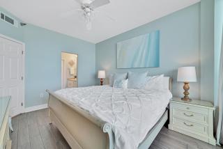 Newly Renovated Luxury Beachfront 2BR2BA Lighthouse 816 - 2
