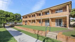 Sand and Sea 1 - Opposite Sawtell's Main Beach & Steps to Cafes, Restaurants & Boutiques! - Sawtell - 4