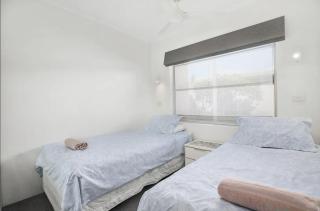 Sand and Sea 1 - Opposite Sawtell's Main Beach & Steps to Cafes, Restaurants & Boutiques! - Sawtell - 7