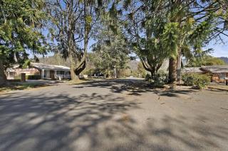 Wood Street Central - Central location! - Bright - 0