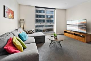 Spacious Melbourne CBD 2-Bed Close to Everything - 0