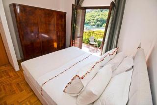 Family friendly house with a swimming pool Klis, Split - 21656 - Klis - 2
