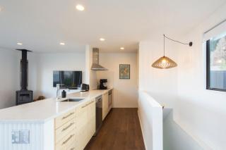 Stoneridge Place, Spacious 3 BDR Home, Scenic Views - Queenstown - 9