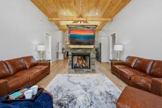 The Farmhouse - Sevierville - 0